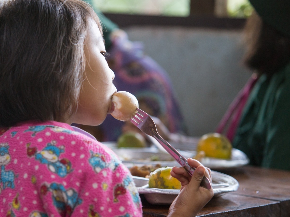 เปลี่ยนอาหารในถาดหลุมโรงเรียน ให้ทุกวันเป็นมื้อพิเศษ