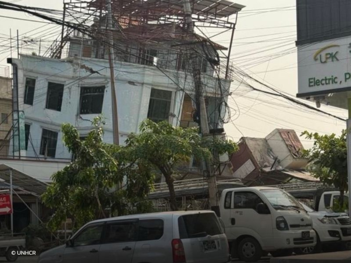 มอบความช่วยเหลือฉุกเฉินช่วยเหตุแผ่นดินไหวในเมียนมา